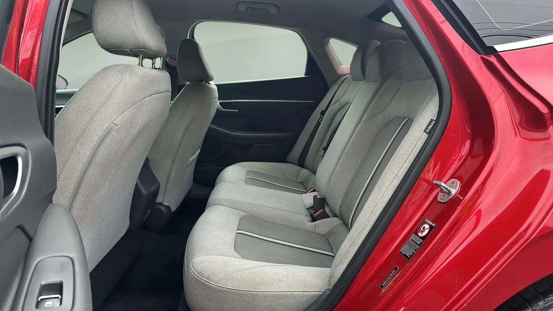 Used 2020 Hyundai Sonata SE w/ Cargo Package image 13