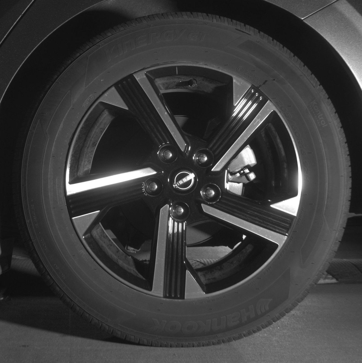 Used 2025 Nissan Sentra SV image 14