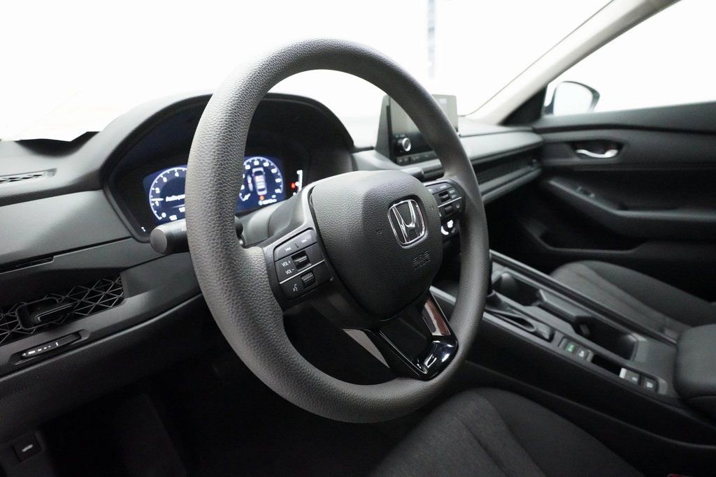 Used 2023 Honda Accord LX image 8