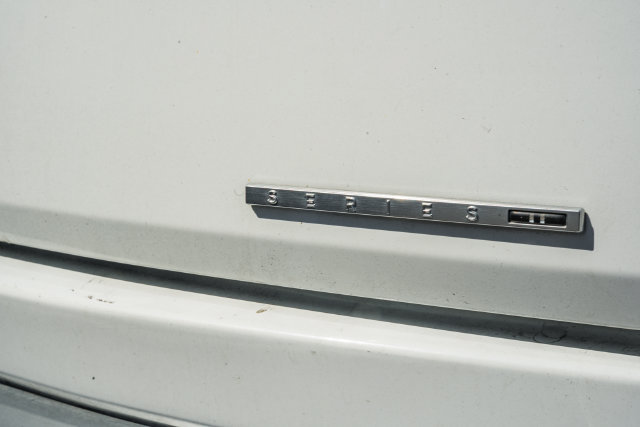 Used 2024 Jeep Wagoneer Series II w/ Flexible Seating Group RWD image 10