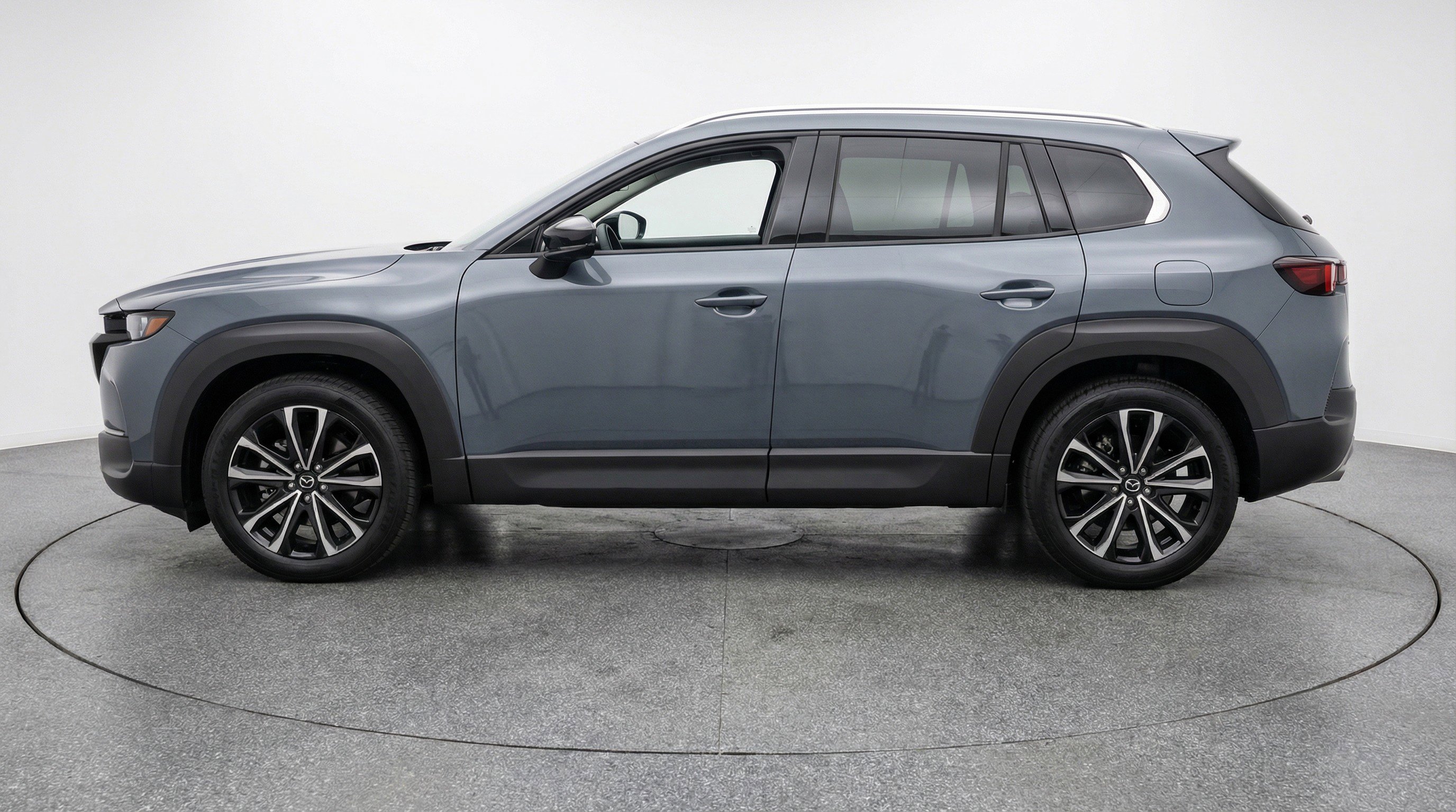 Used 2025 MAZDA CX-50 2.5 Hybrid w/ Premium Plus Pkg image 5