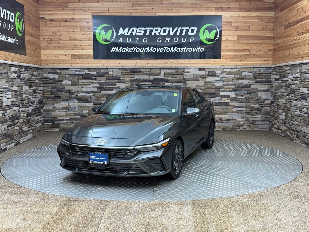 Used 2024 Hyundai Elantra SEL w/ Convenience Package image 4