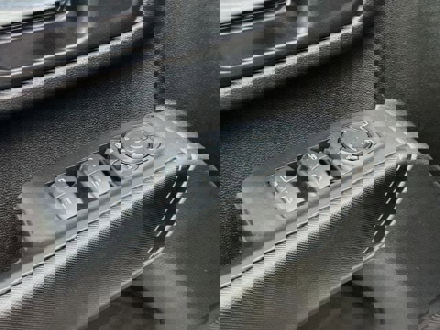 Used 2022 Chevrolet Silverado 2500 Custom w/ Custom Value Package image 18