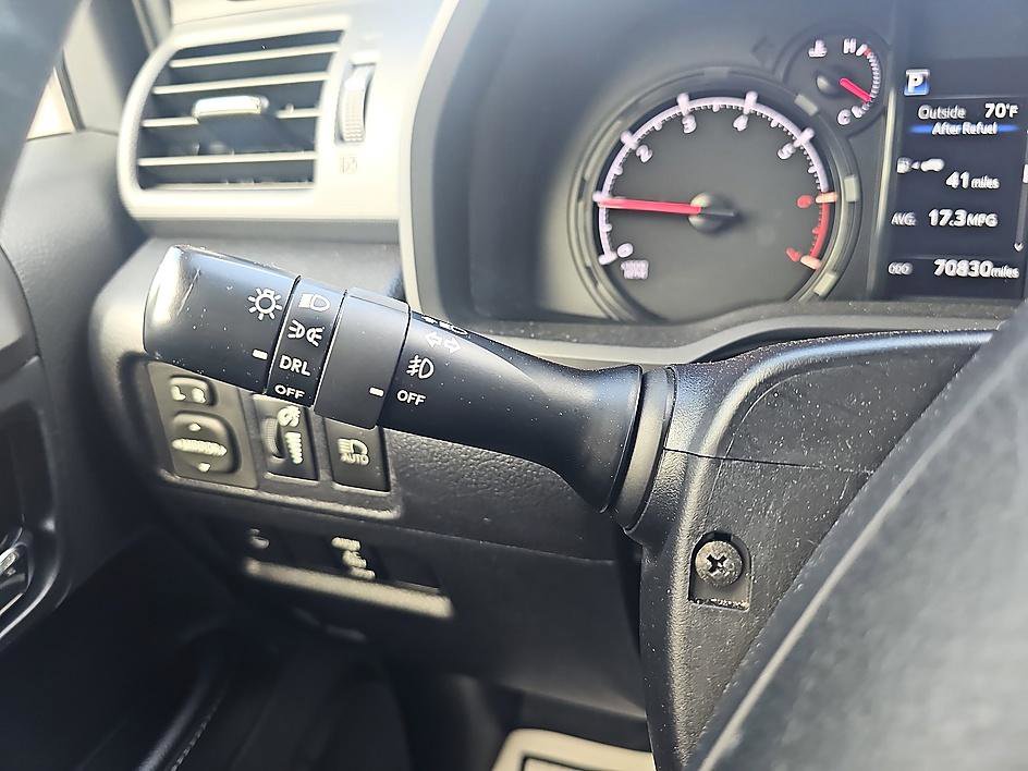 Used 2021 Toyota 4Runner SR5 Premium w/ Moonroof Package AWD/4WD image 18