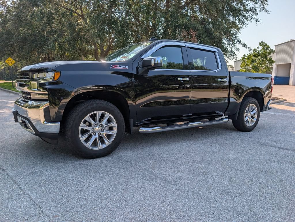 Used 2022 Chevrolet Silverado 1500 LTZ AWD/4WD image 3
