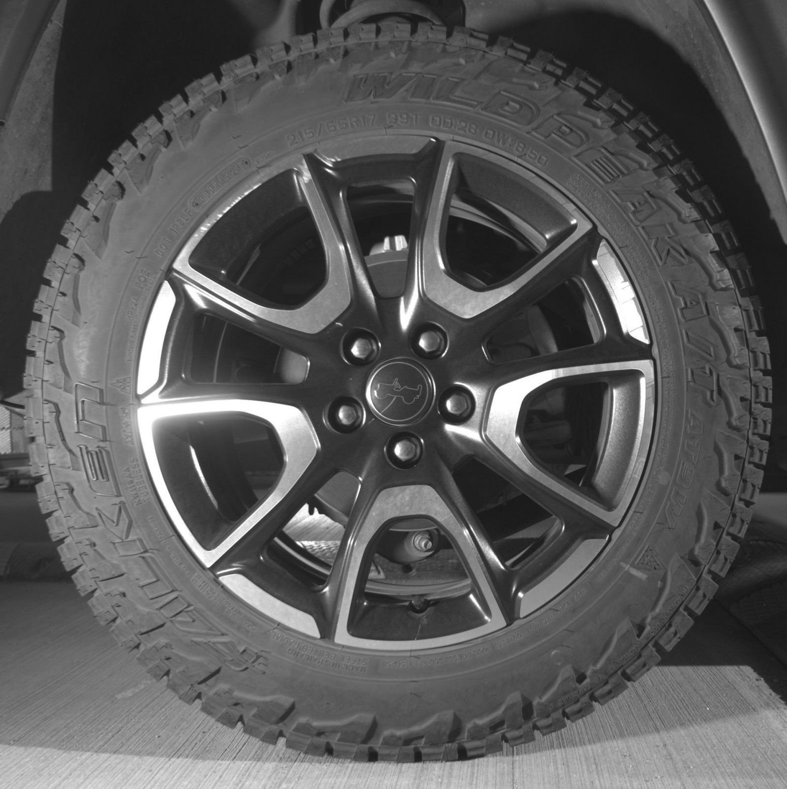 Used 2025 Jeep Compass Trailhawk AWD/4WD image 18