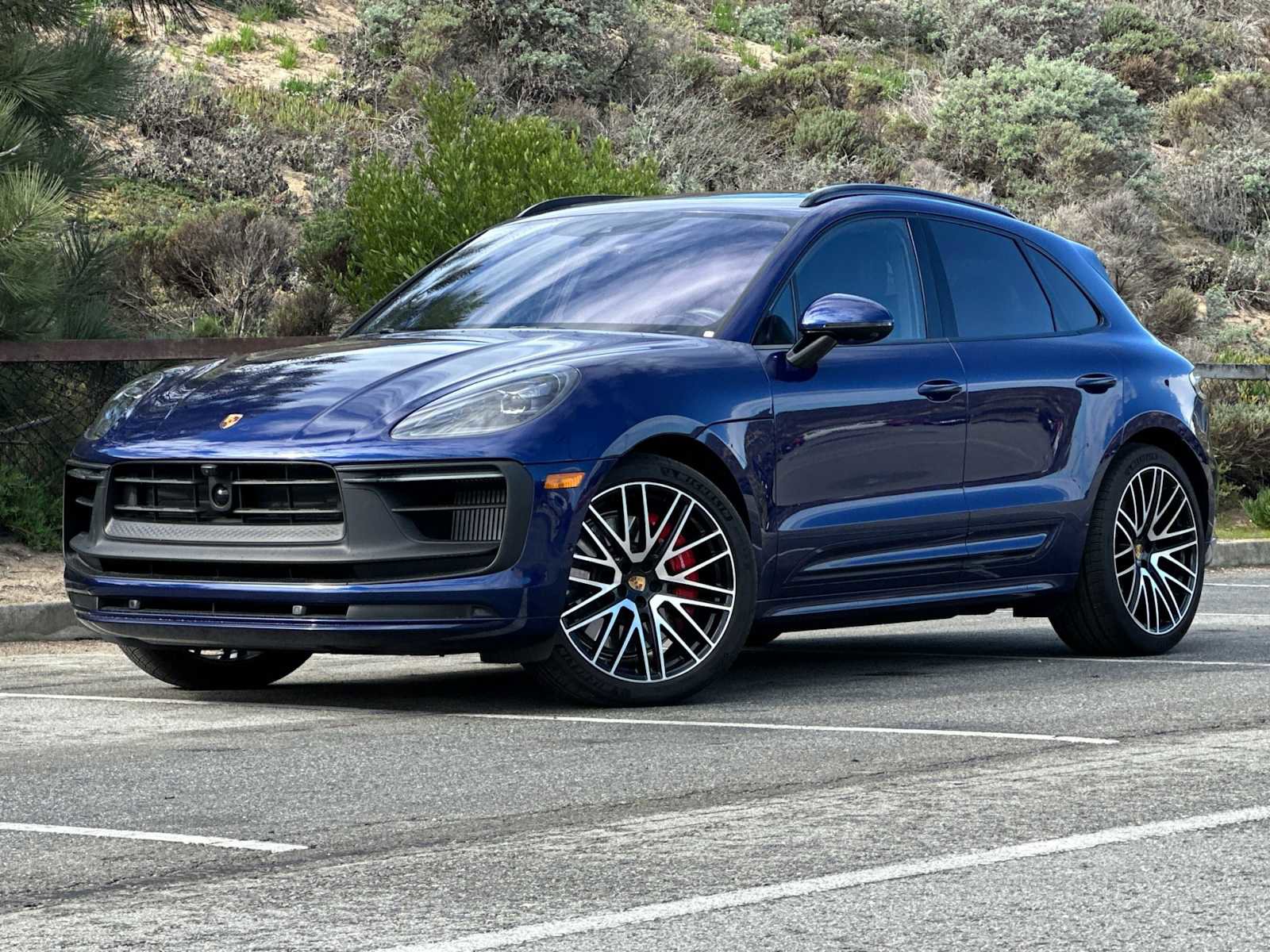 Used 2025 Porsche Macan GTS image 1