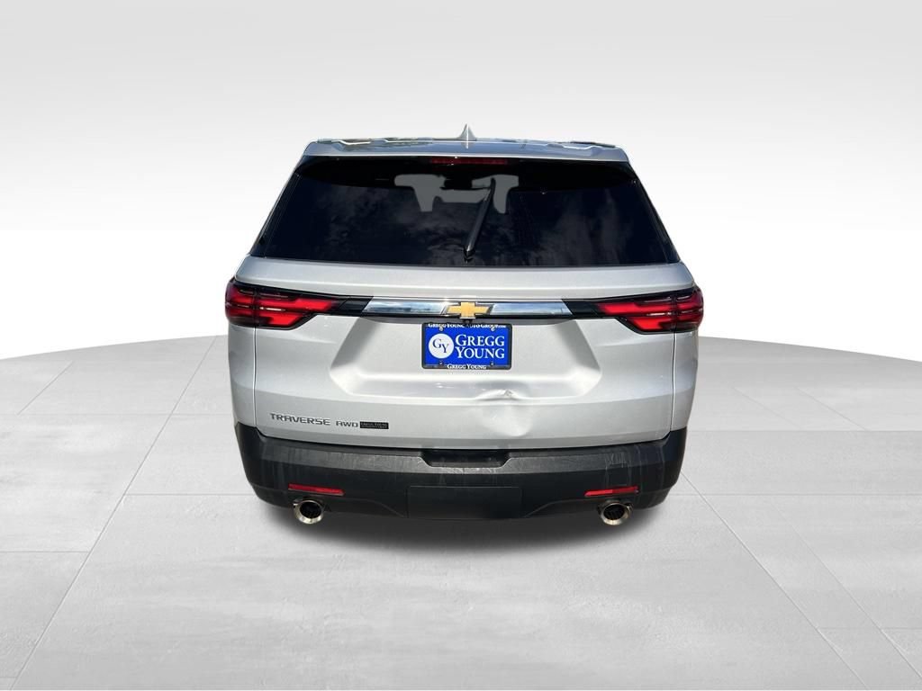 Used 2022 Chevrolet Traverse LS AWD/4WD image 5