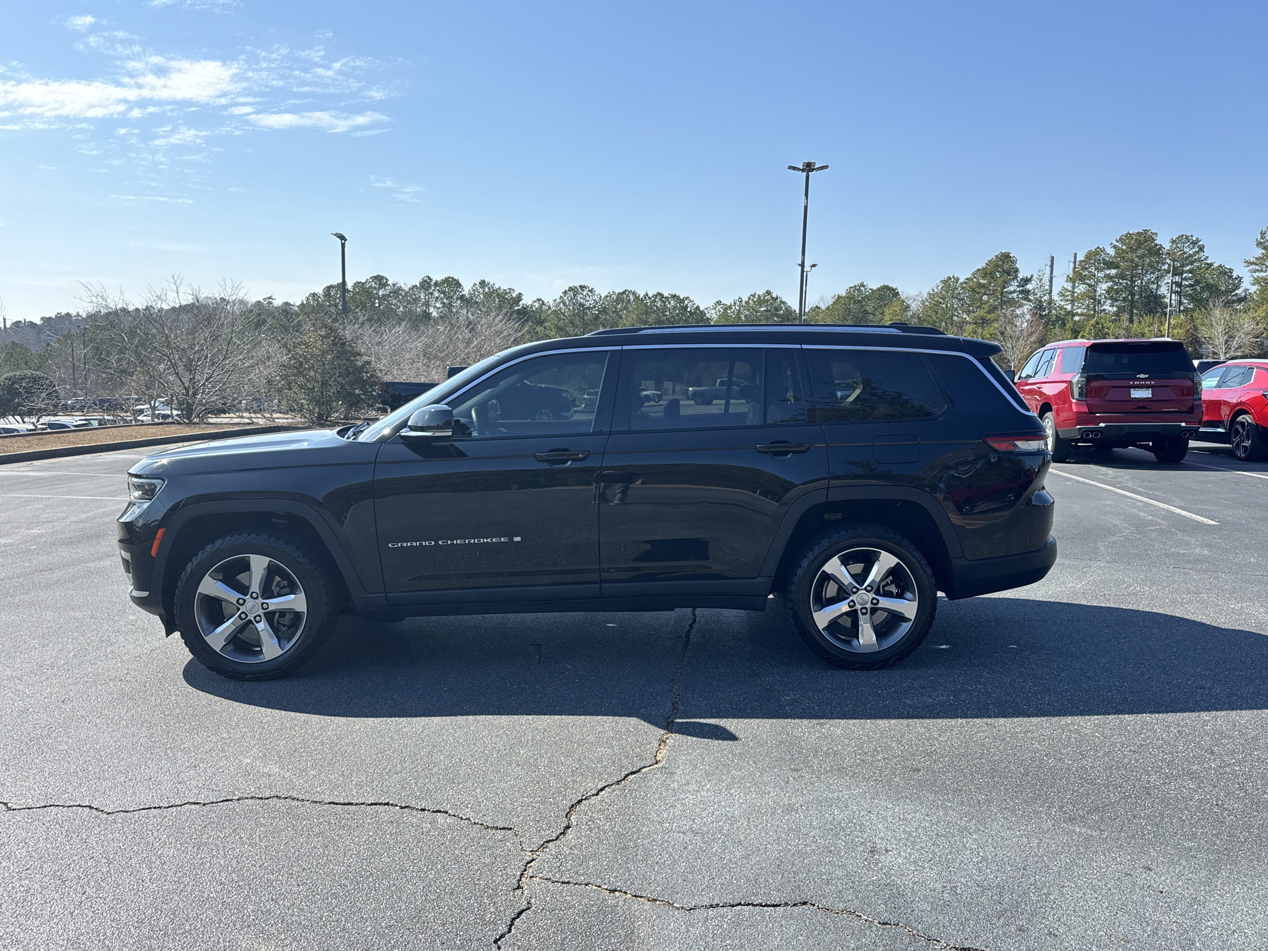 Used 2022 Jeep Grand Cherokee L Limited image 8