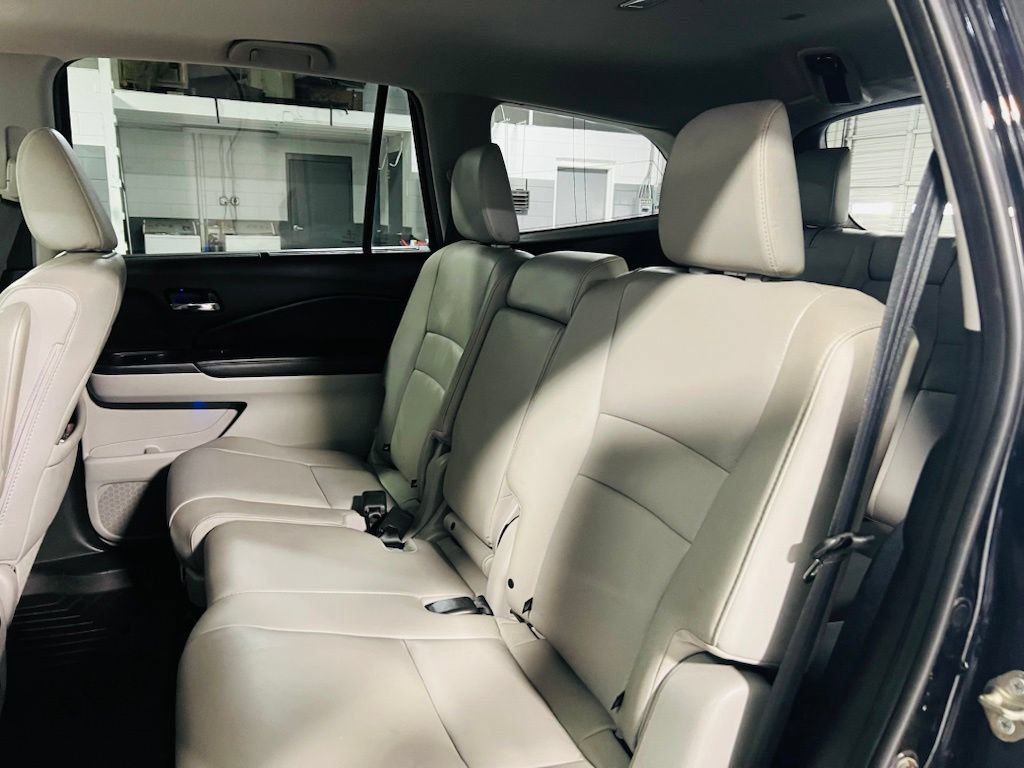 Used 2017 Honda Pilot Touring image 28