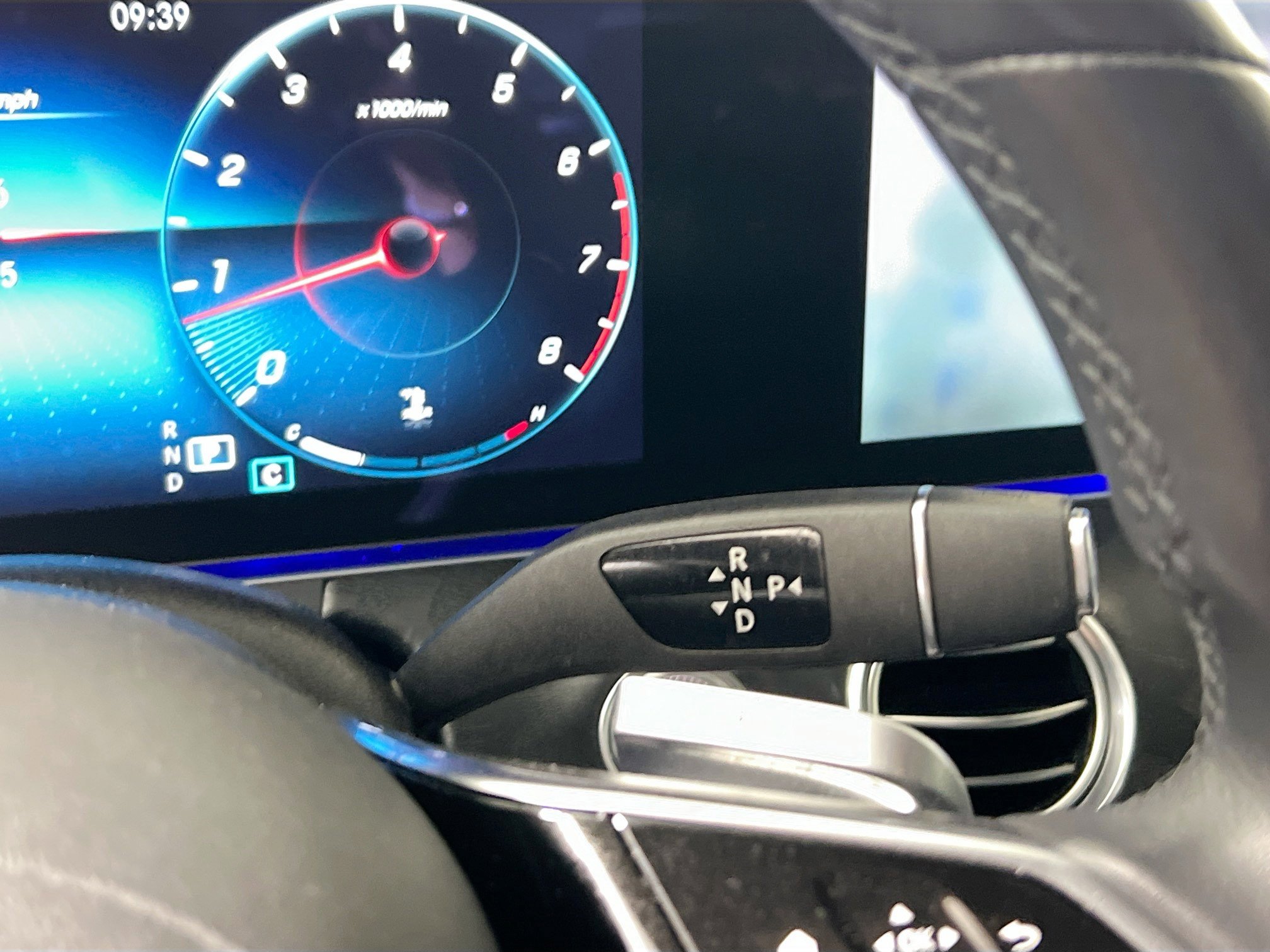 Used 2022 Mercedes-Benz E 350 Sedan image 25