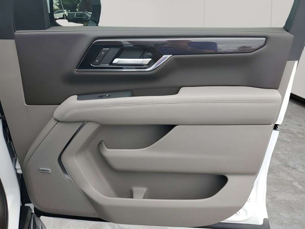 New 2026 GMC Yukon XL Elevation AWD/4WD image 13