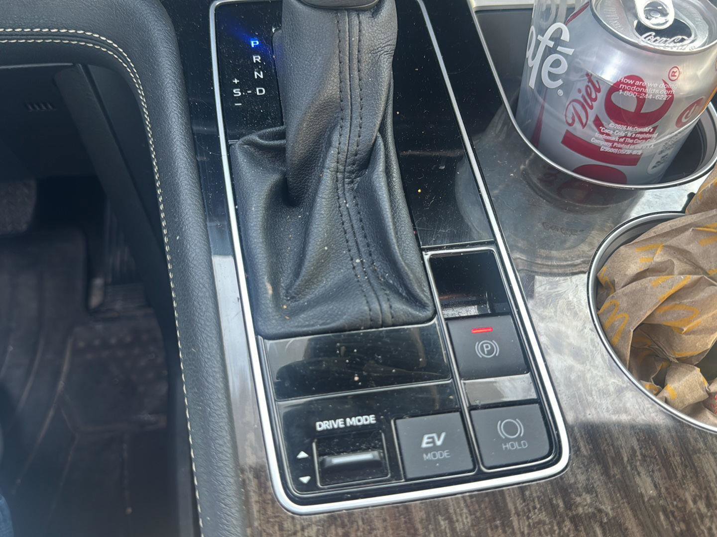 Used 2025 Toyota Sienna Platinum AWD/4WD image 17