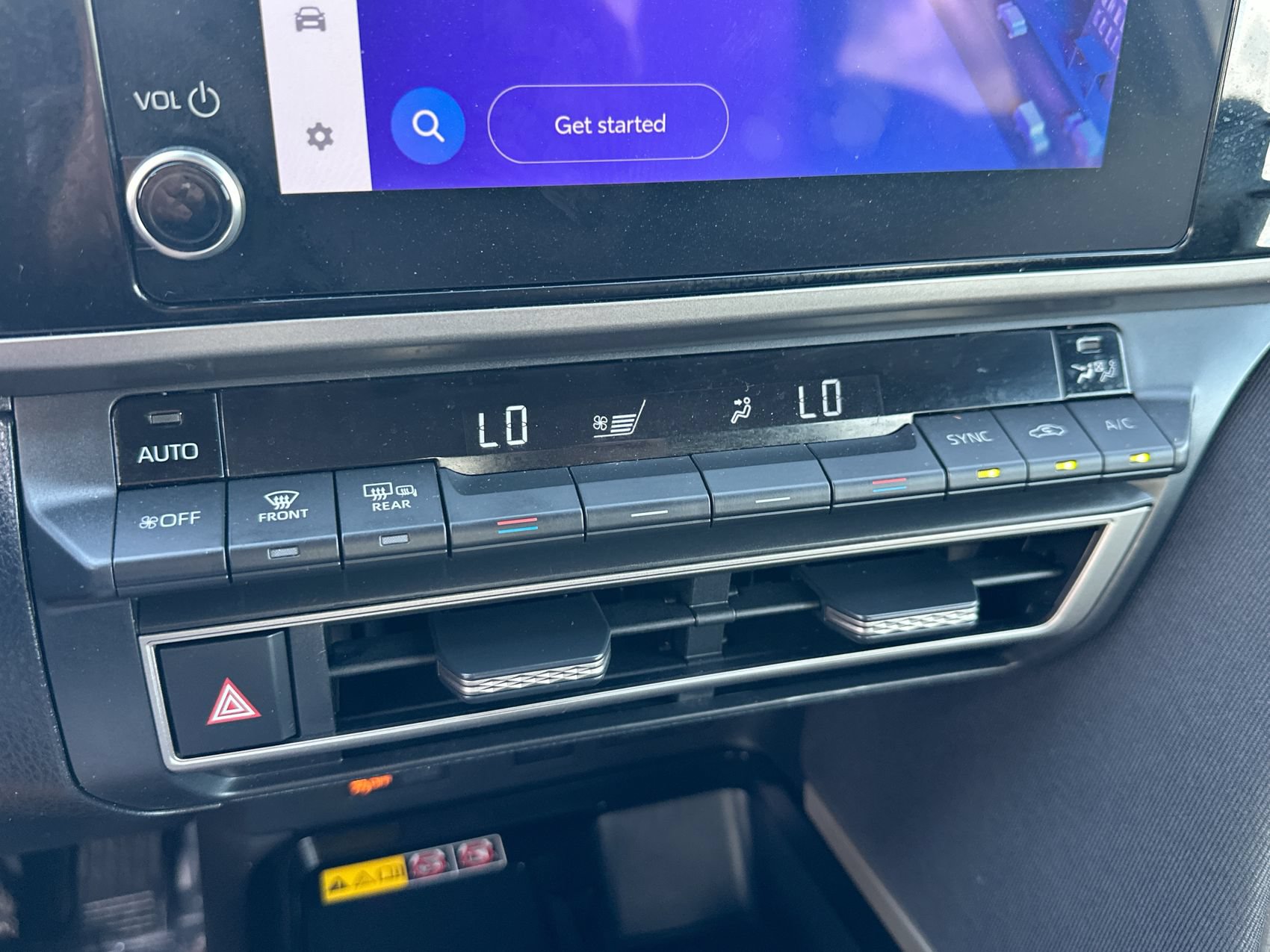 Used 2025 Toyota Camry LE FWD image 18