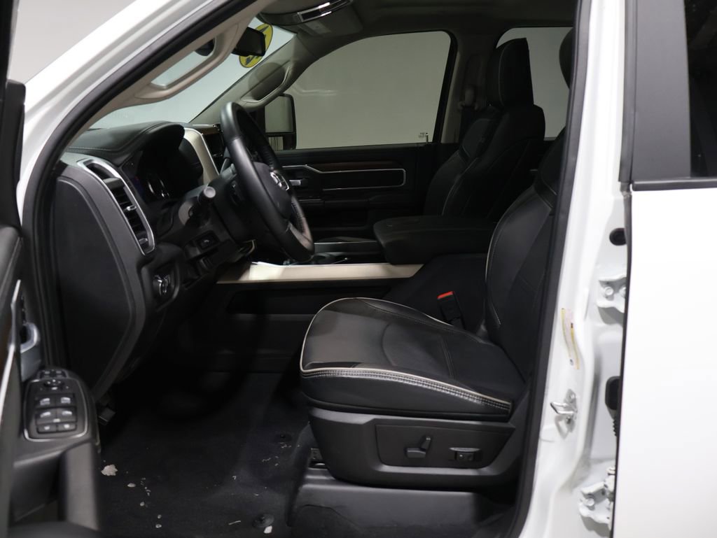 Used 2024 RAM 2500 Laramie w/ Chrome Bumper Package image 41