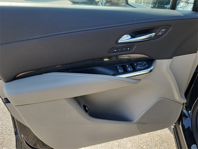 Used 2020 Cadillac XT4 Premium Luxury w/ Driver Awareness Package image 12