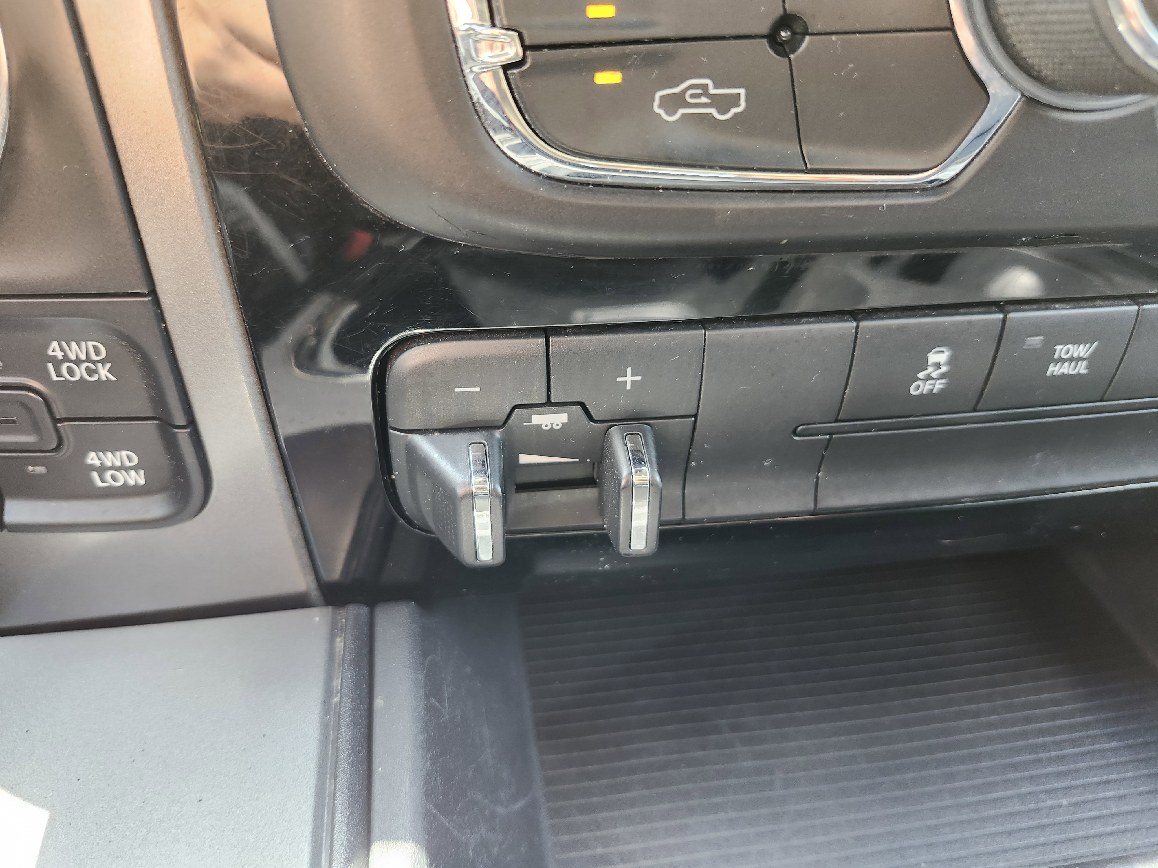 Used 2017 RAM 1500 Sport AWD/4WD image 9