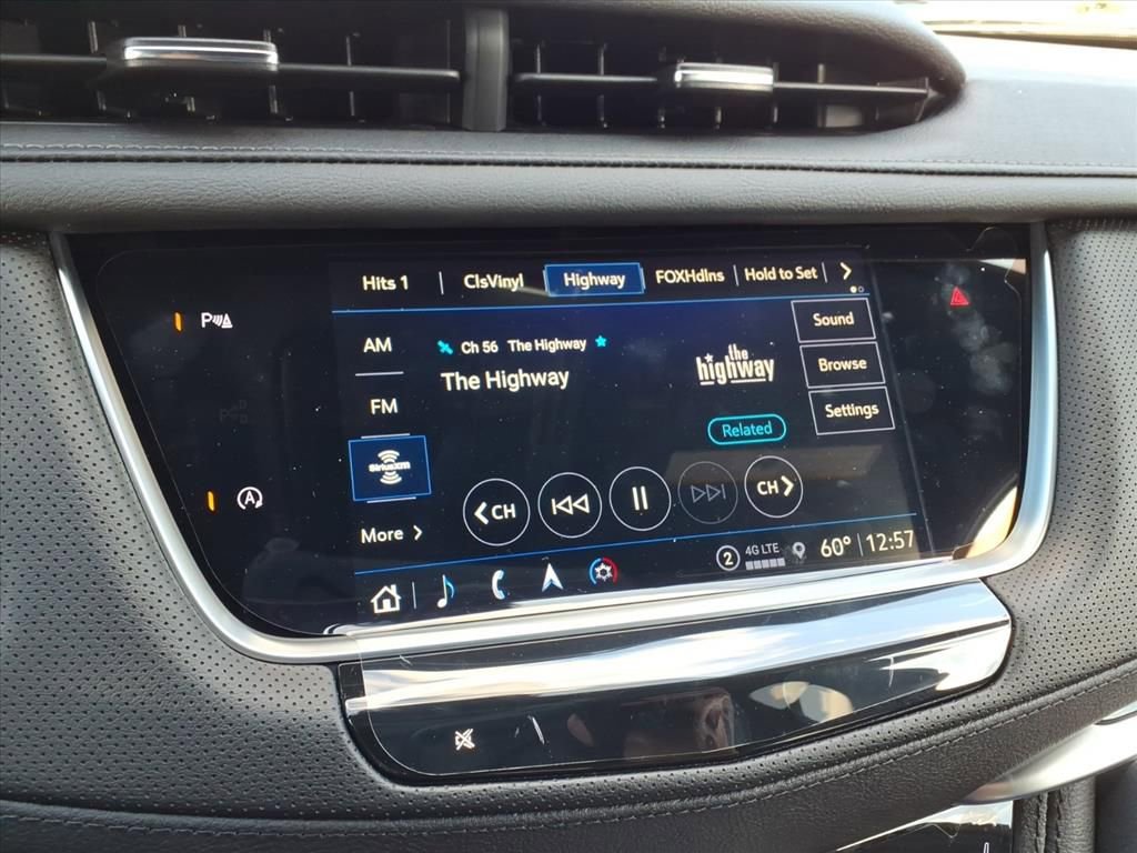 New 2025 Cadillac XT5 Premium Luxury w/ LPO, Floor Liner Package image 17