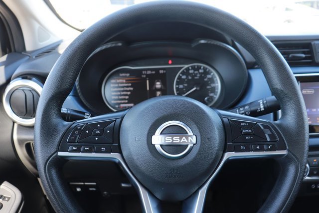 Used 2025 Nissan Versa SV image 17