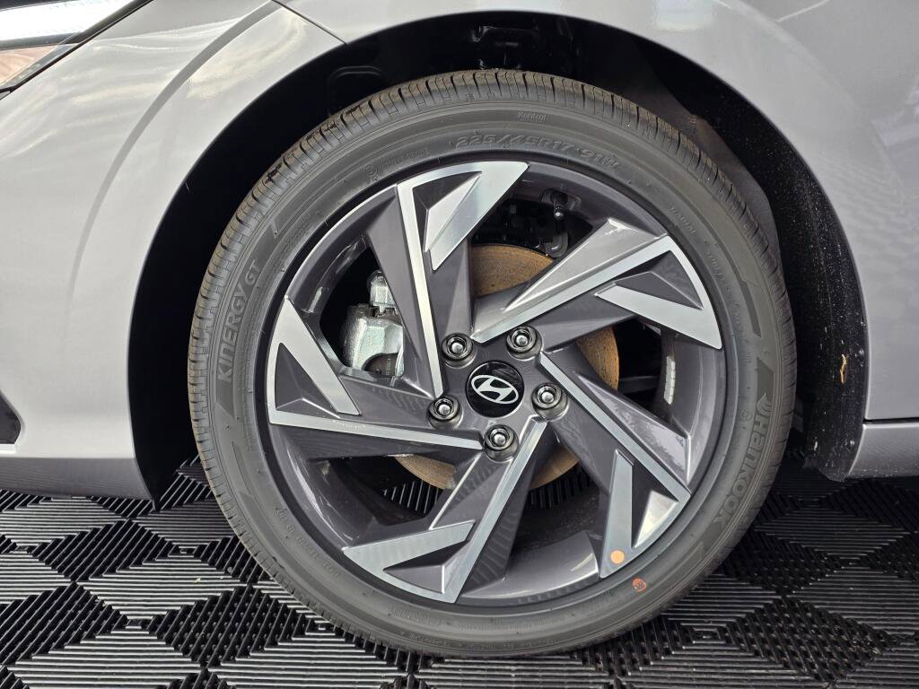 New 2026 Hyundai Elantra Limited image 12