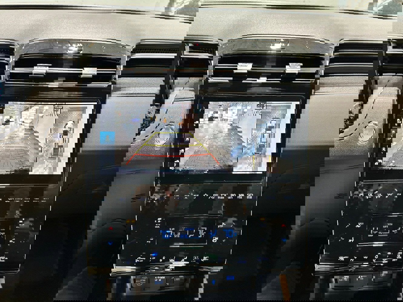 Used 2024 Hyundai Santa Cruz Limited image 20