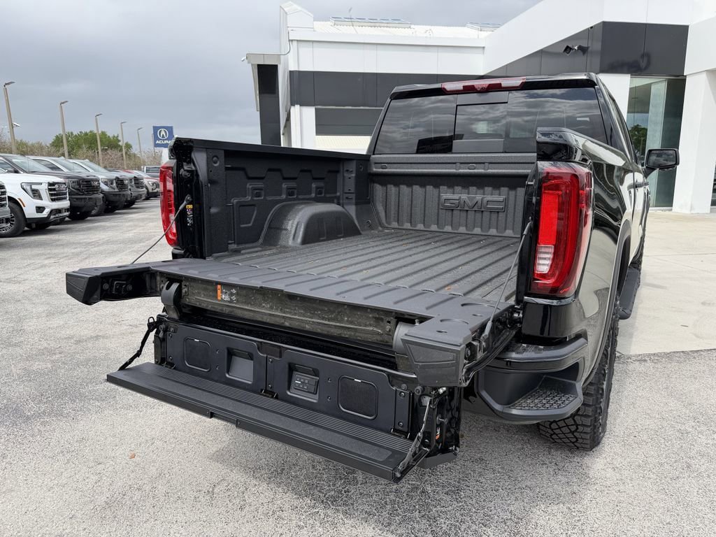 New 2026 GMC Sierra 1500 AT4X w/ LPO, Black Badging Package AWD/4WD image 12