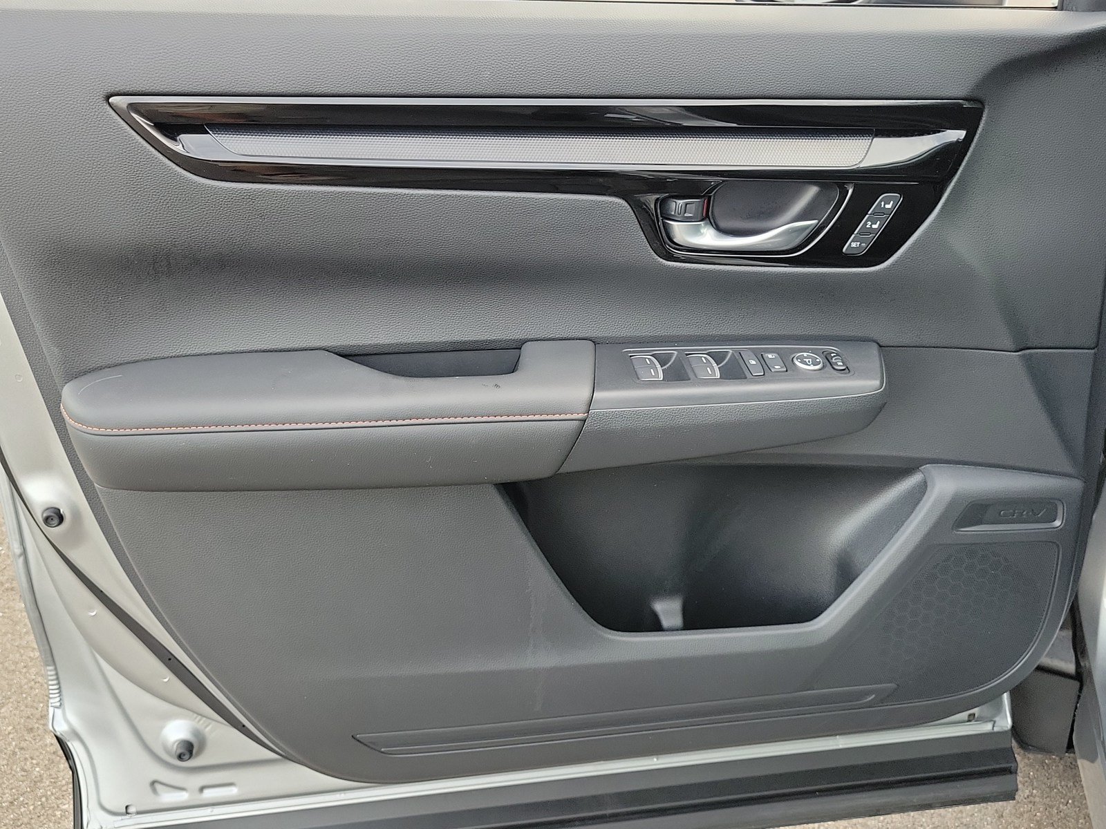 Used 2025 Honda CR-V Sport Touring image 13