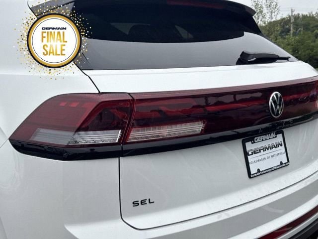 New 2026 Volkswagen Atlas Cross Sport SEL R-Line image 11