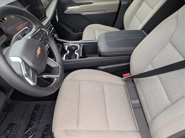 New 2025 Chevrolet Traverse LT image 3