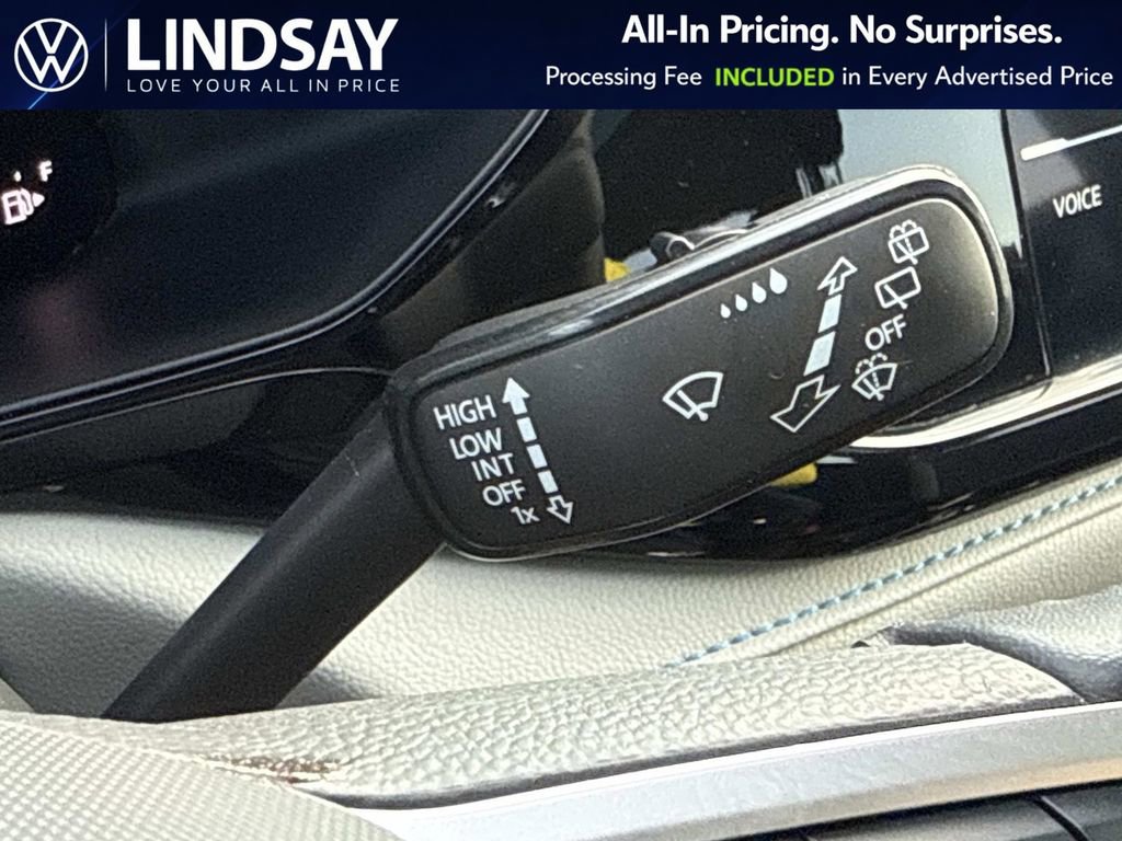 Used 2024 Volkswagen Taos SE AWD/4WD image 21