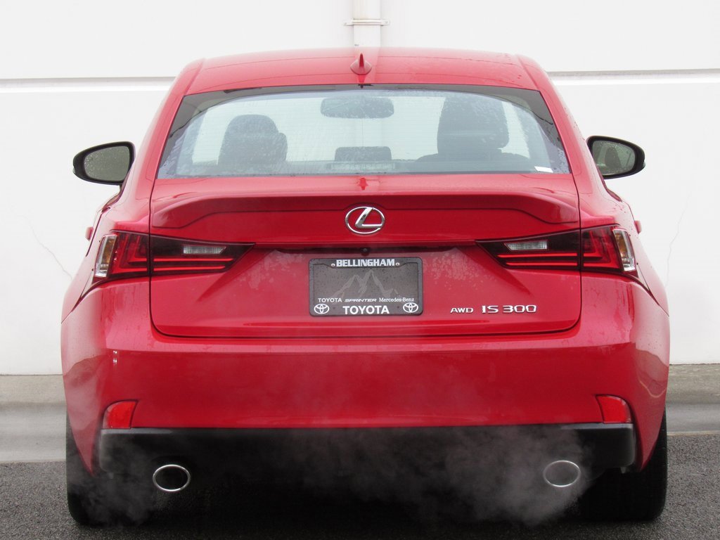 Used 2016 Lexus IS 300 AWD image 7