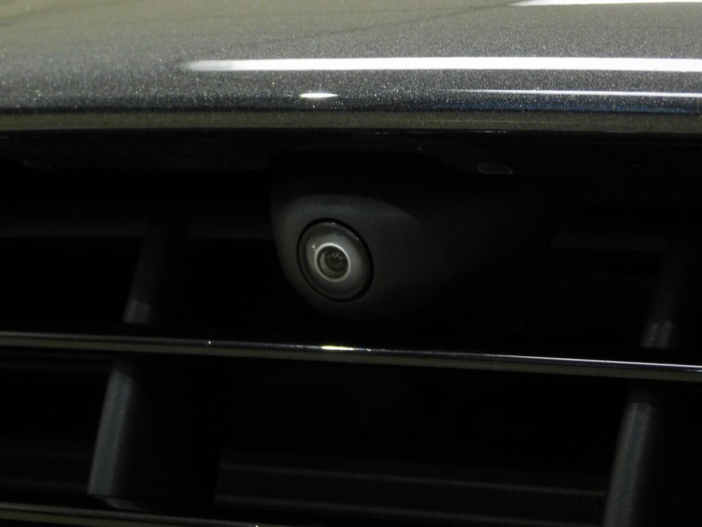 Used 2020 Aston Martin DB11 AMR image 20