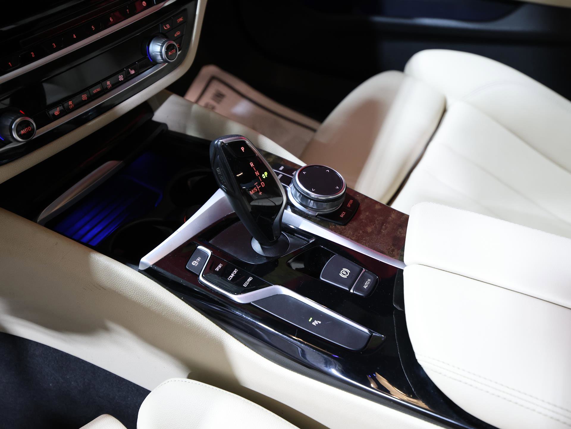 Used 2018 BMW 530i xDrive image 20