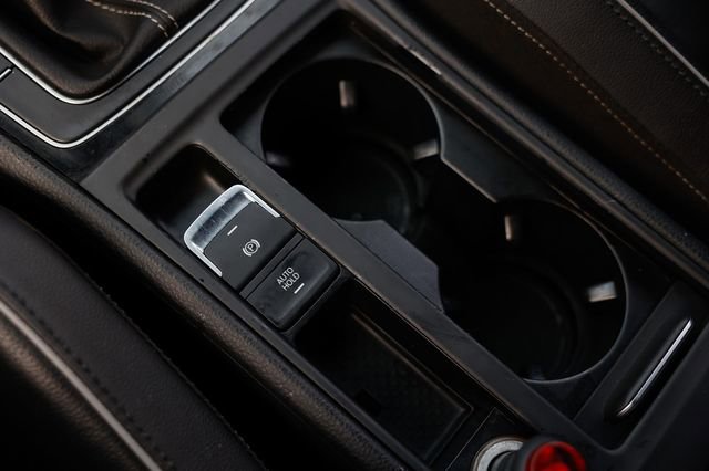 Used 2018 Volkswagen Golf R image 41