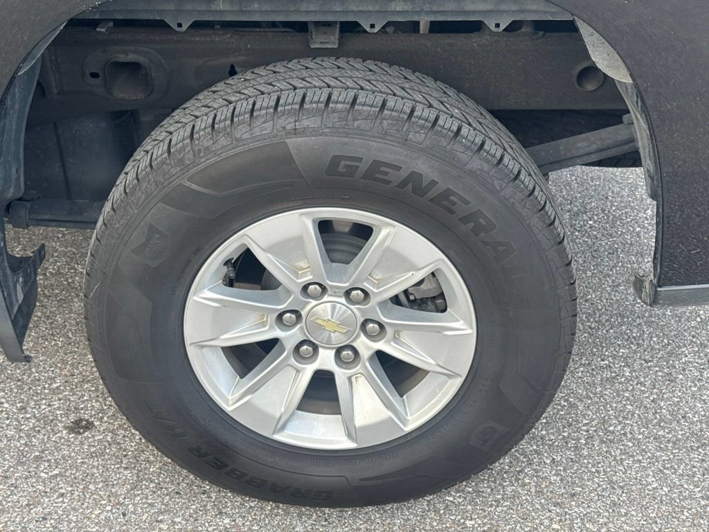 Used 2022 Chevrolet Silverado 1500 LT AWD/4WD image 10