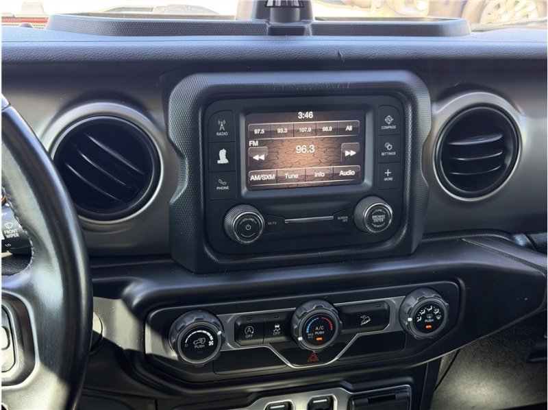 Used 2020 Jeep Wrangler Sport AWD/4WD image 39