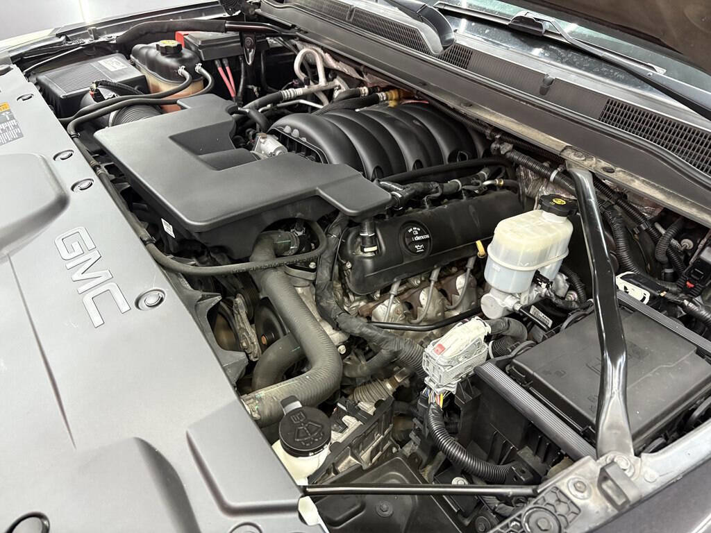 Used 2016 GMC Yukon Denali w/ Open Road Package image 29
