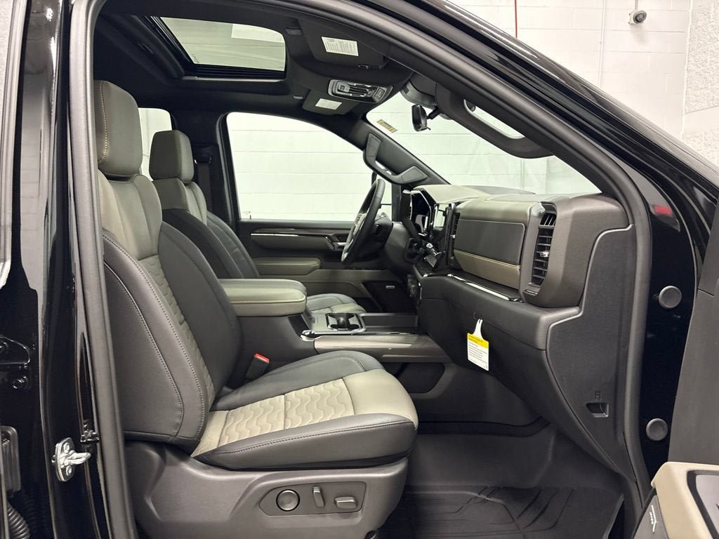 New 2026 Chevrolet Silverado 2500 ZR2 AWD/4WD image 40