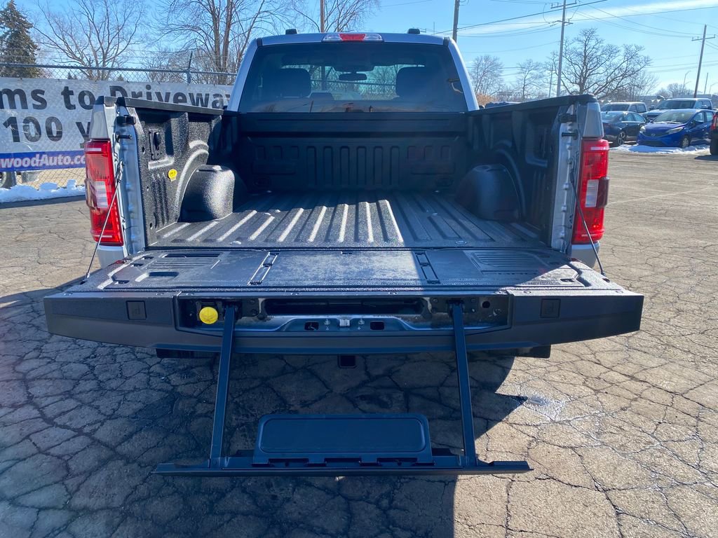 Used 2021 Ford F150 XLT image 6