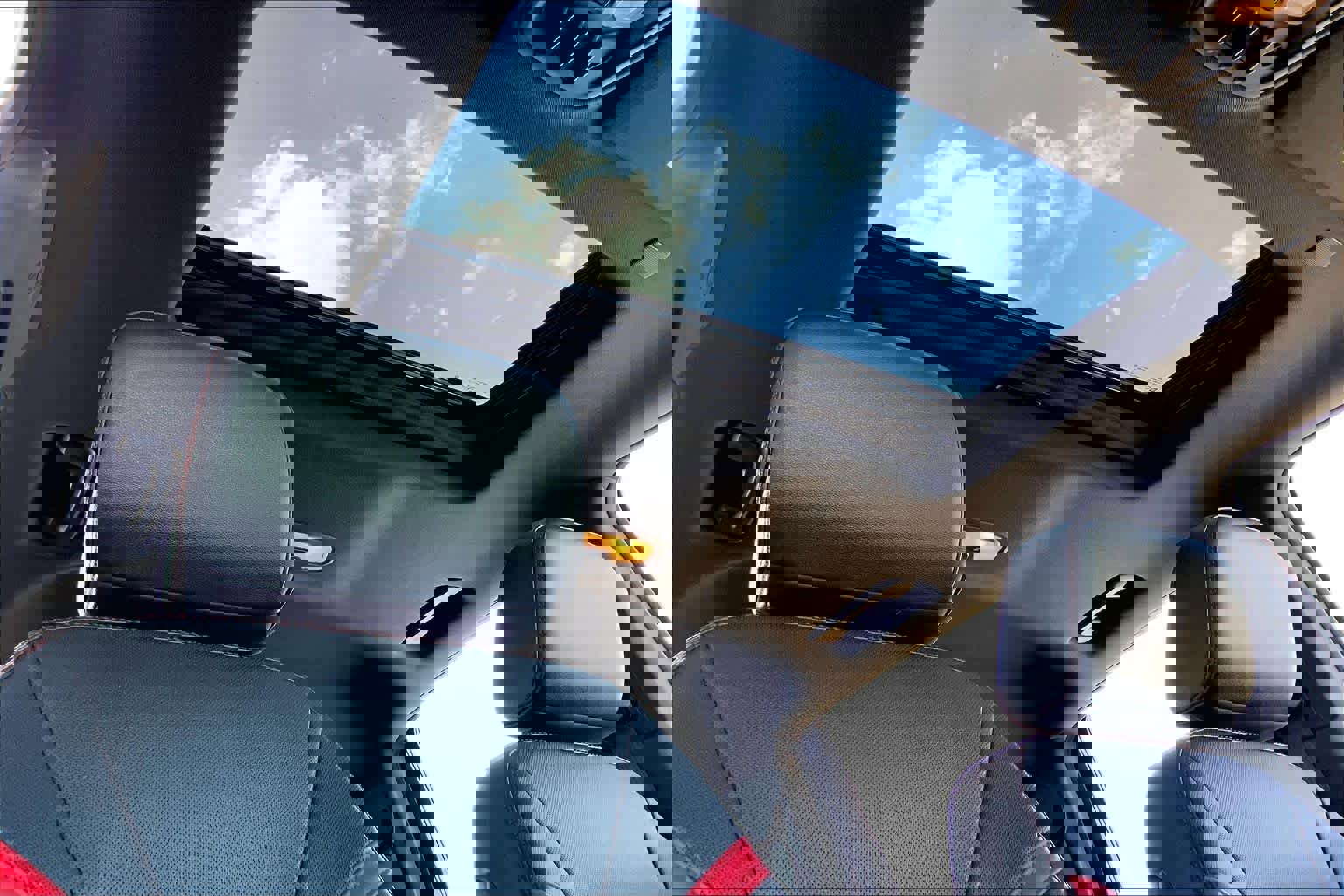 Used 2025 Chevrolet Colorado Z71 w/ Technology Package image 14