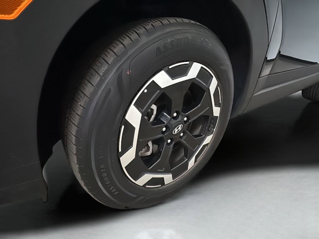 Used 2025 Hyundai Santa Fe SE image 4