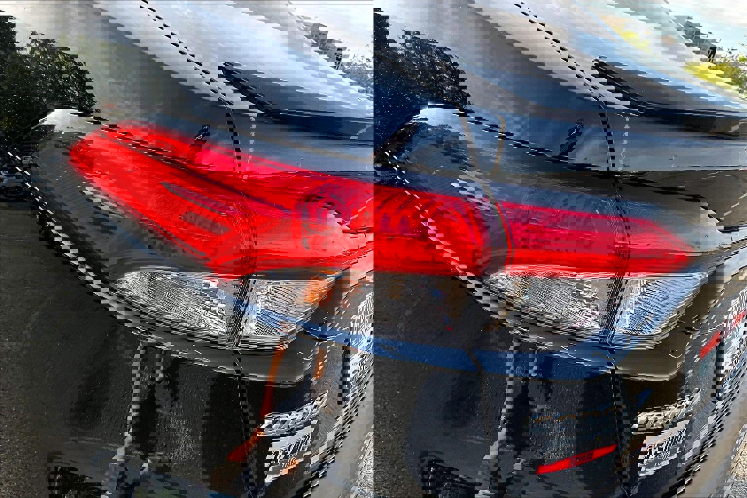 Used 2023 Toyota Corolla SE w/ SE Premium Package image 28