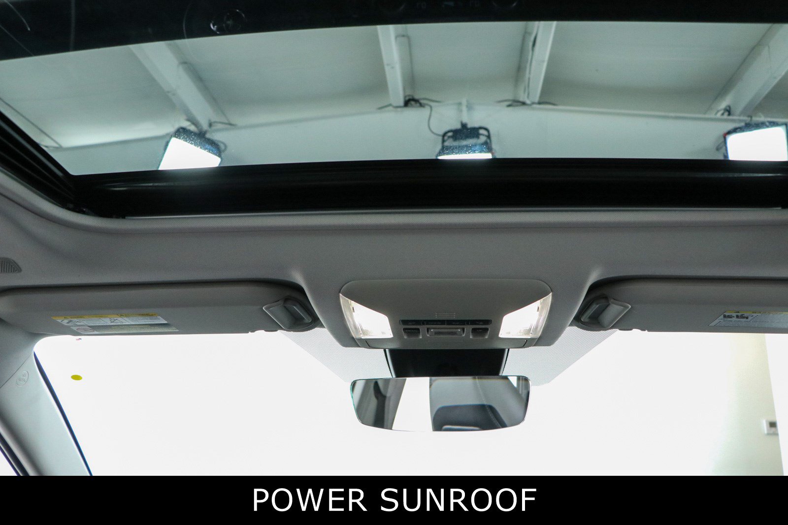 Used 2024 Toyota RAV4 XLE Premium FWD image 21