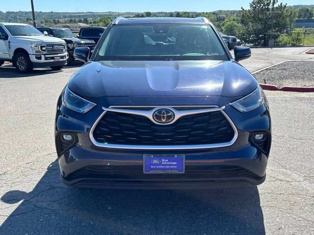 Used 2021 Toyota Highlander XLE AWD/4WD image 9