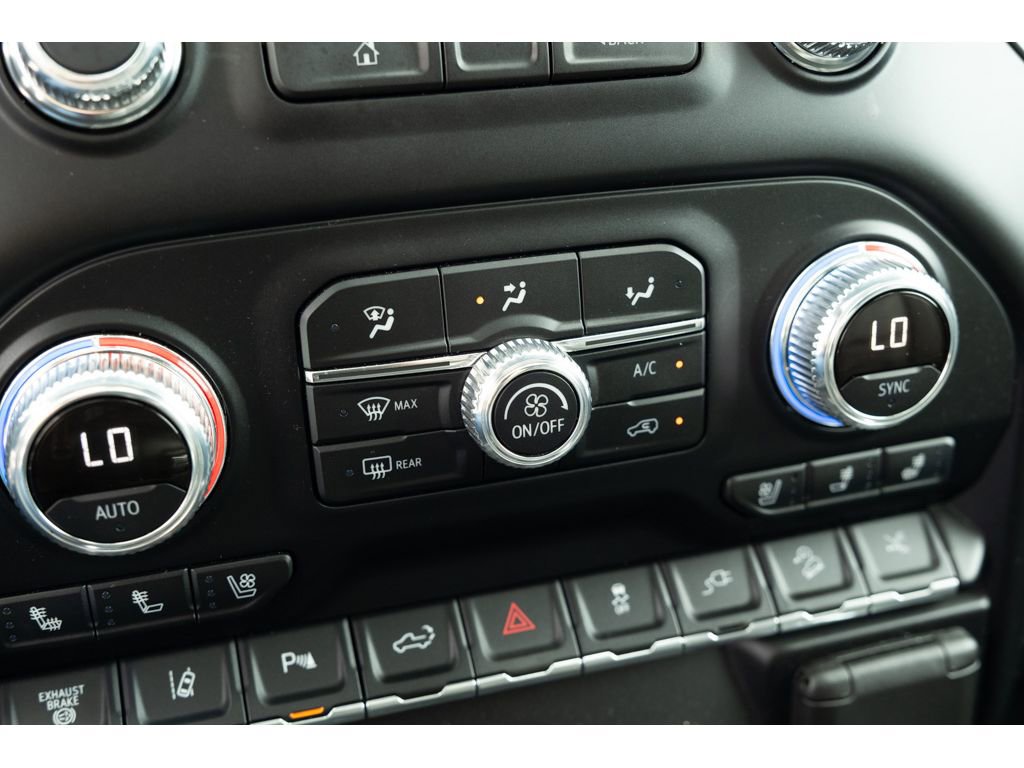 Used 2022 GMC Sierra 3500 Denali AWD/4WD image 31