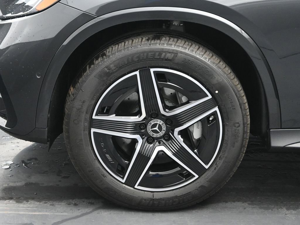 New 2025 Mercedes-Benz GLC 300 4MATIC image 30