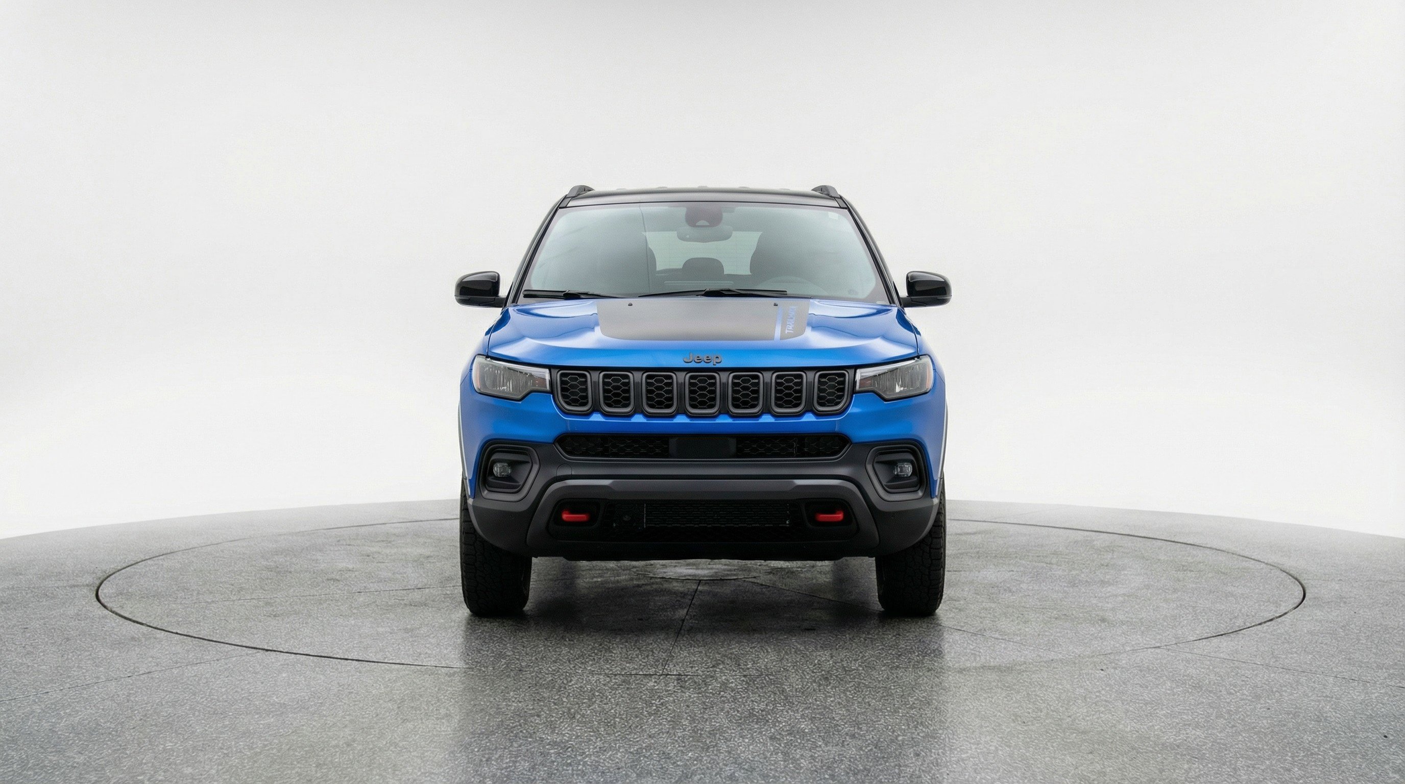 Used 2025 Jeep Compass Trailhawk image 2