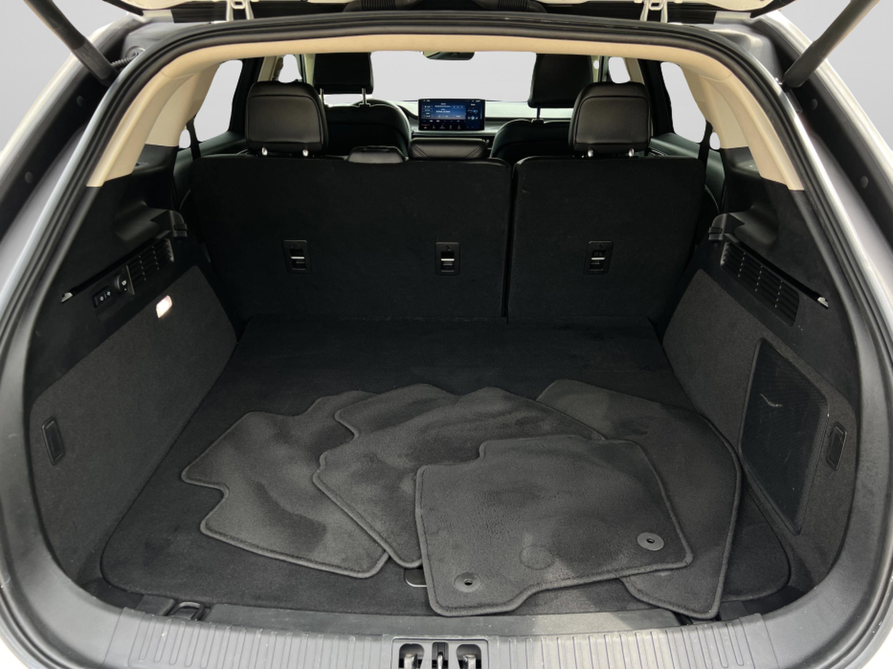 Used 2023 Lincoln Nautilus FWD image 31