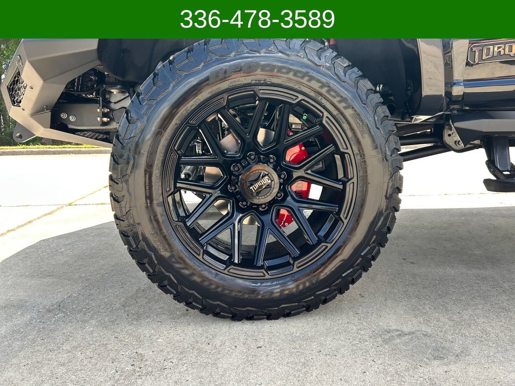 New 2026 Ford F250 Lariat w/ Black Appearance Package image 25