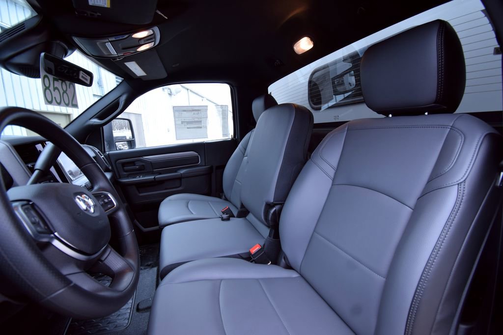 New 2026 RAM 5500 Tradesman w/ Chrome Appearance Group image 28